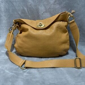 Avorio Bag Women's Cognac Leather Adjustable Strap Fold Over Shoulder Flaw